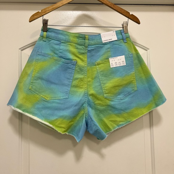 NWT We Wore What Flare Bell Tie Dye Shorts - Picture 7 of 12